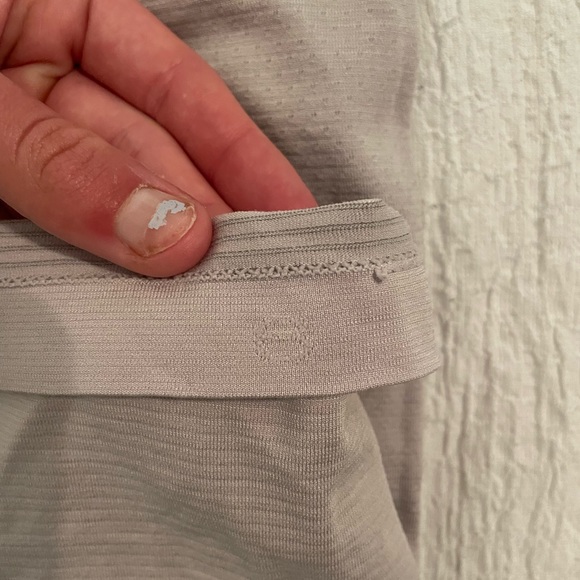 Lululemon Swiftly Tech Short Sleeve size 6 - Picture 4 of 5